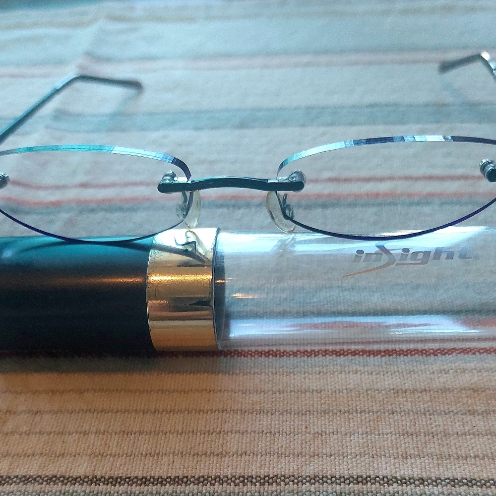 Edge glow readers +1